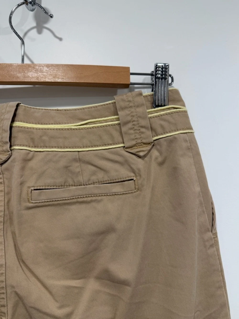 Y2K GAPstrtcWide-Leg Cino in Tan, Nautical Style with Contrasting Yellow Buttons - Picture 10 of 10